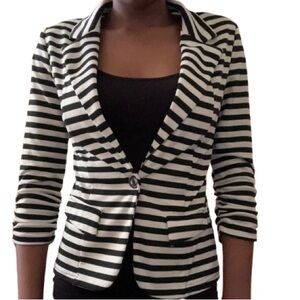 Suzy Shier Black and White Striped Blazer